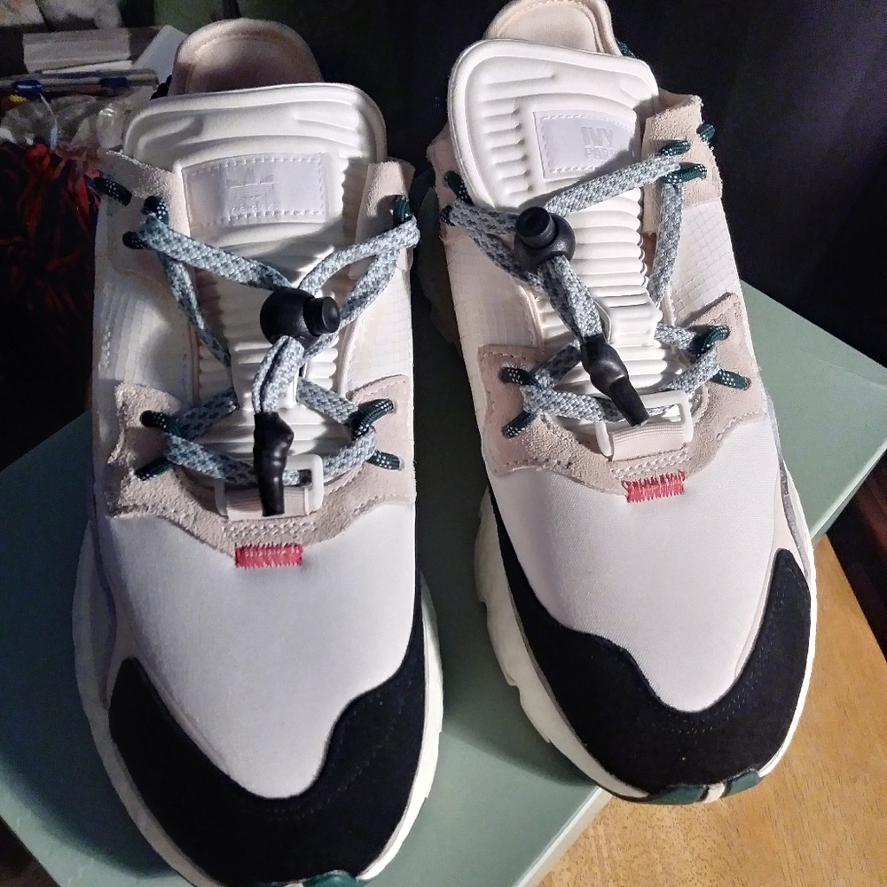 IVY PARK (Nite jogger)